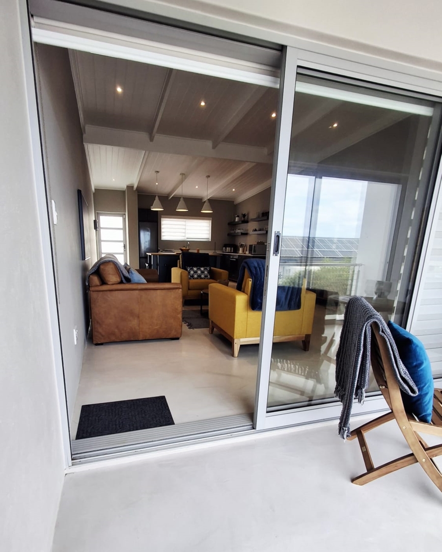 4 Bedroom Property for Sale in Struisbaai Western Cape